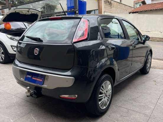 FIAT-PUNTO-1.6 ESSENCE 16V FLEX 4P MANUAL FIAT-PUNTO-2013
