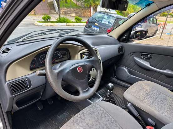 FIAT-SIENA-2009