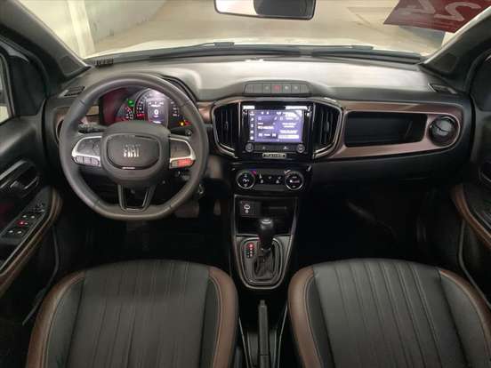 FIAT-STRADA-2023
