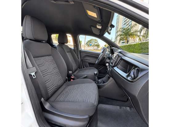 FIAT-STRADA-1.3 FIREFLY FLEX FREEDOM CS MANUAL FIAT-STRADA-2023