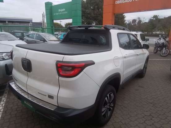 FIAT-TORO-2023
