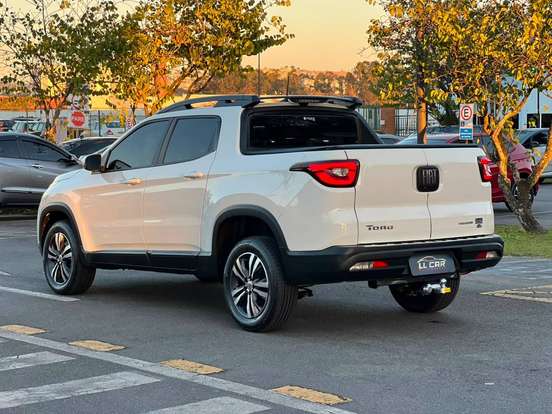 FIAT-TORO-1.3 TURBO 270 FLEX FREEDOM AT6 FIAT-TORO-2023