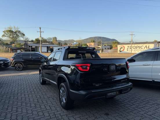 FIAT-TORO-1.8 16V EVO FLEX FREEDOM AT6 FIAT-TORO-2016