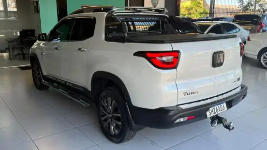 FIAT-TORO-2023
