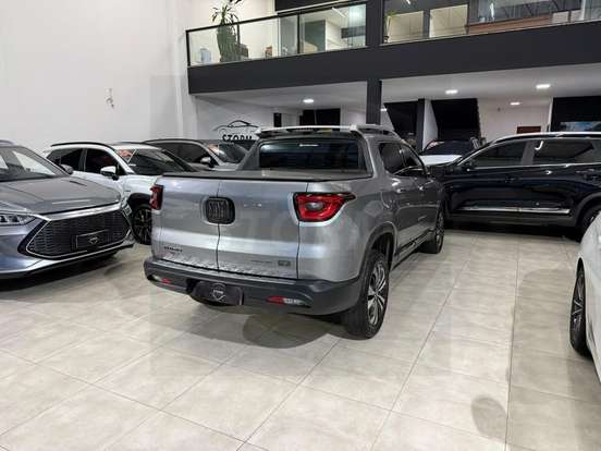 FIAT-TORO-2023