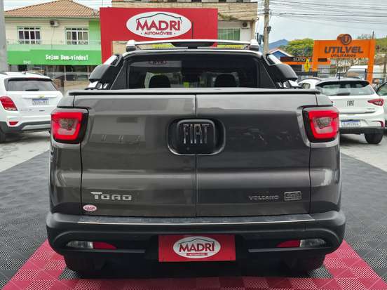 FIAT-TORO-2021