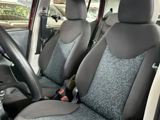 FIAT-UNO-1.4 ATTRACTIVE 8V FLEX 4P MANUAL FIAT-UNO-2011