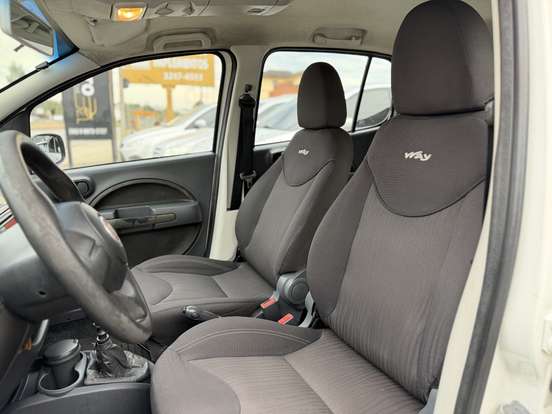 FIAT-UNO-1.0 EVO WAY 8V FLEX 4P MANUAL FIAT-UNO-2011