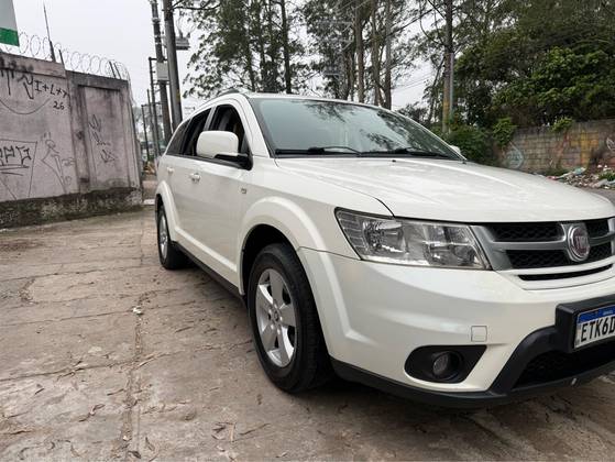 FIAT FREEMONT 2.4 PRECISION 16V GASOLINA 4P AUTOMÁTICO