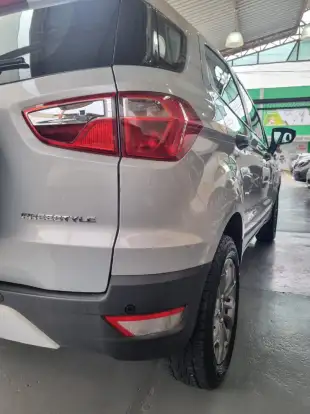FORD-ECOSPORT-2012
