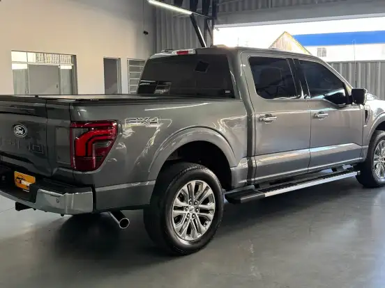FORD-F-150-5.0 V8 GASOLINA CD LARIAT FX4 AUTOMÁTICO FORD-F-150-2024