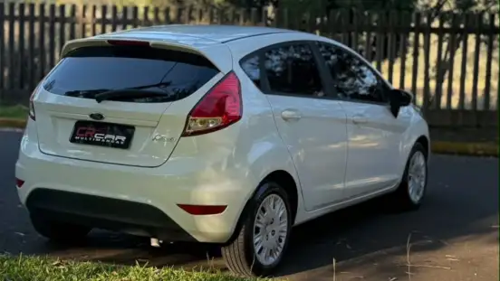 FORD-FIESTA-2015