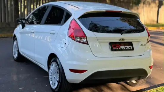 FORD-FIESTA-2015