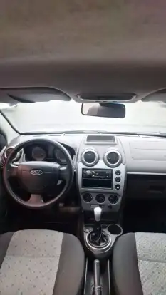 FORD-FIESTA-2013