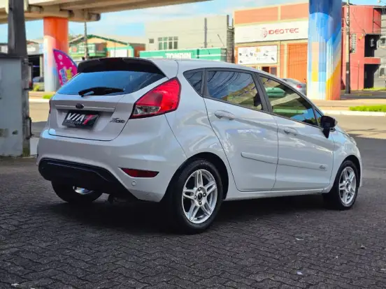 FORD-FIESTA-2018
