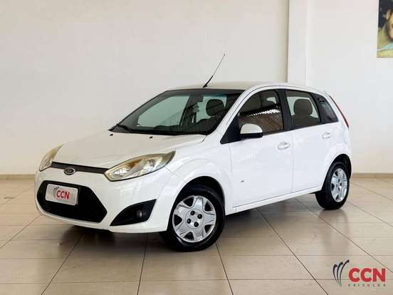 FORD-FIESTA-2014