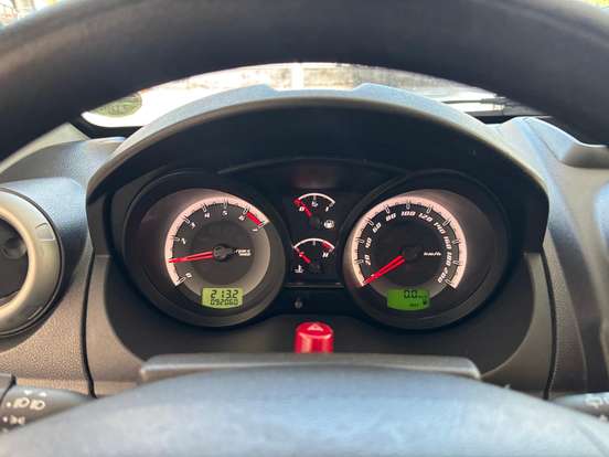 FORD-FIESTA-2013