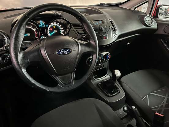 FORD-FIESTA-1.5 SE HATCH 16V FLEX 4P MANUAL FORD-FIESTA-2014