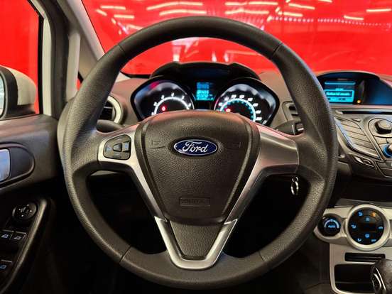 FORD-FIESTA-2016