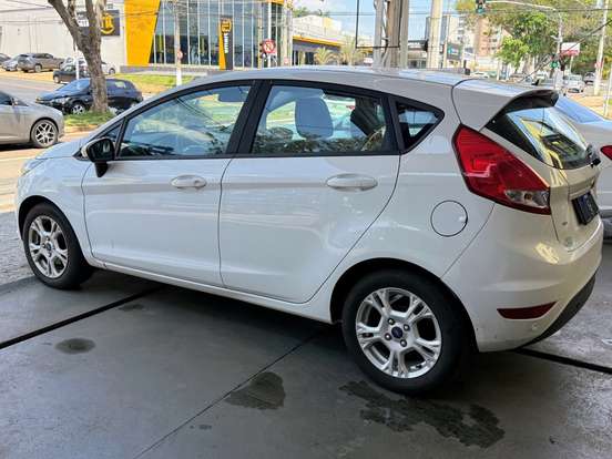 FORD-FIESTA-1.6 SEL HATCH 16V FLEX 4P MANUAL FORD-FIESTA-2016