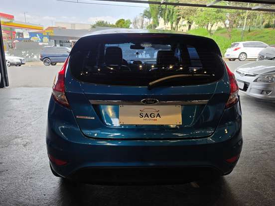 FORD-FIESTA-2013
