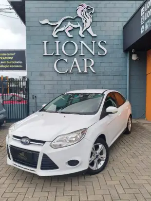 FORD-FOCUS-2013