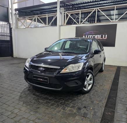 FORD FOCUS 2.0 GHIA 16V GASOLINA 4P AUTOMÁTICO