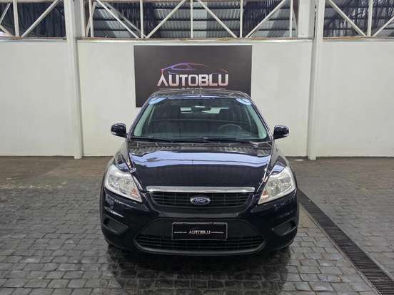 FORD-FOCUS-2.0 GHIA 16V GASOLINA 4P AUTOMÁTICO FORD-FOCUS-2009