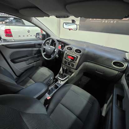 FORD-FOCUS-2009