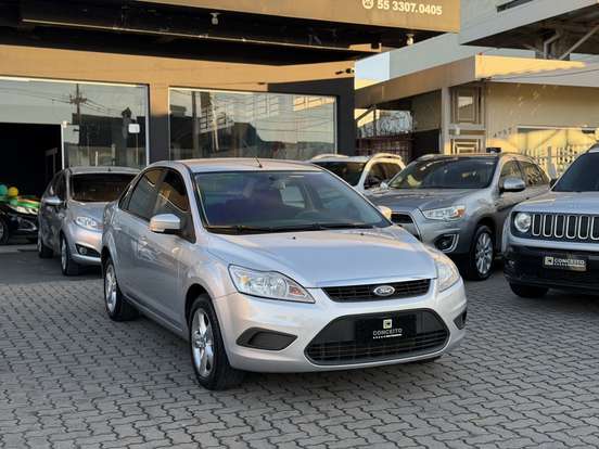 FORD-FOCUS-2009