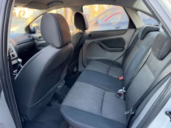 FORD-FOCUS-2.0 GLX 16V GASOLINA 4P MANUAL FORD-FOCUS-2009