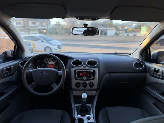 FORD-FOCUS-2.0 GLX 16V GASOLINA 4P MANUAL FORD-FOCUS-2009