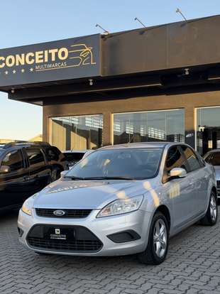 FORD-FOCUS-2009