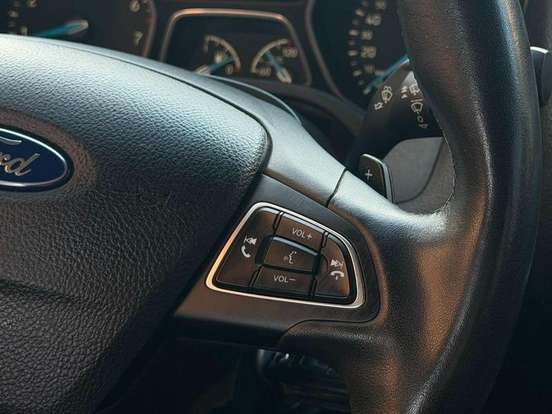 FORD-FOCUS-2016