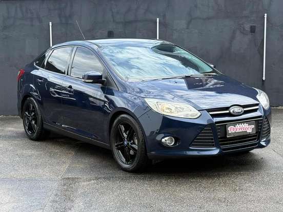 FORD-FOCUS-2.0 SE SEDAN 16V FLEX 4P POWERSHIFT FORD-FOCUS-2014