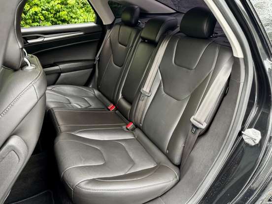FORD-FUSION-2014