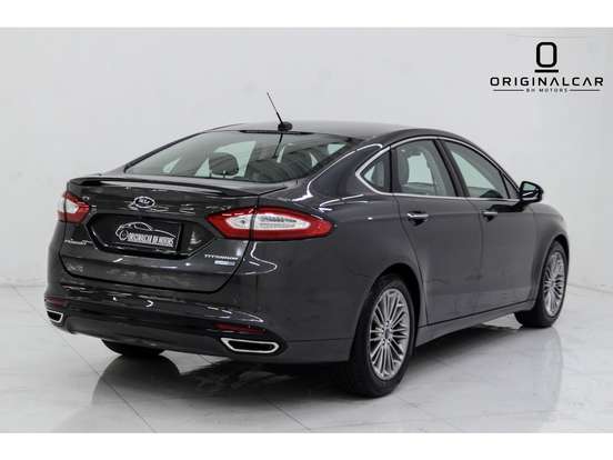 FORD-FUSION-2015