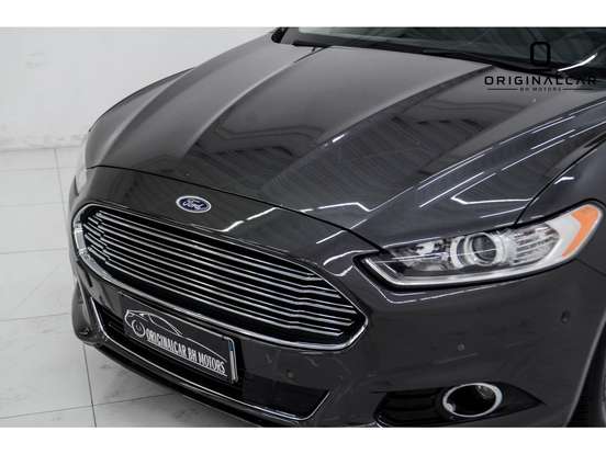 FORD-FUSION-2015