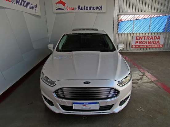 FORD-FUSION-2014