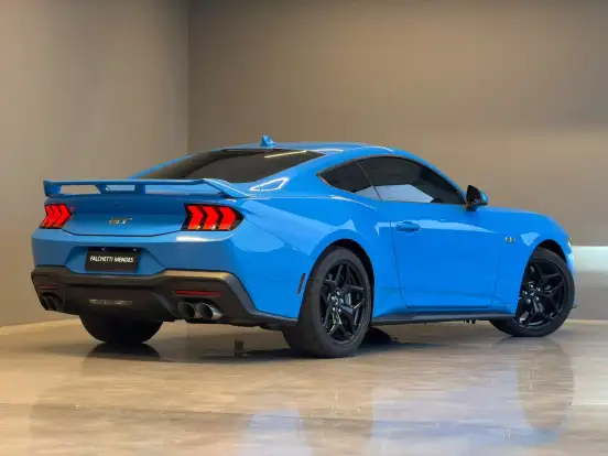 FORD-MUSTANG-2024