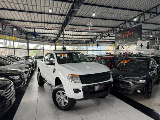 FORD RANGER 3.2 XLT 4X4 CD 20V DIESEL 4P AUTOMÁTICO