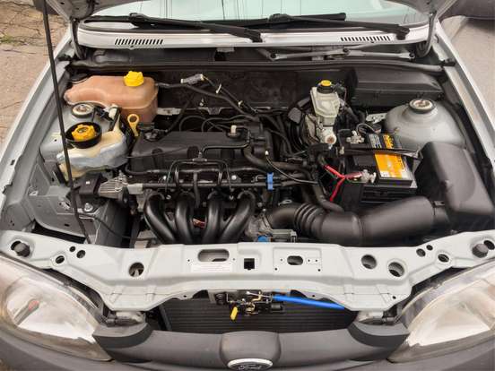 FORD-COURIER-2012