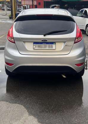 FORD-FIESTA-2014