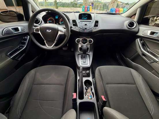 FORD-FIESTA-1.6 SE HATCH 16V FLEX 4P POWERSHIFT FORD-FIESTA-2013