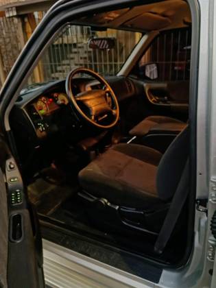 FORD RANGER 2.3 XLT 16V 4X2 CD GASOLINA 4P MANUAL