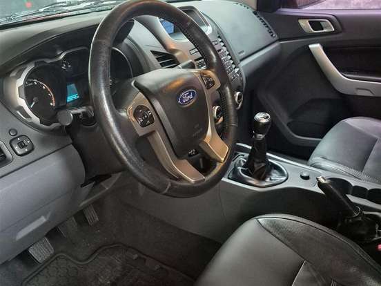 FORD-RANGER-2.5 XLT 4X2 CD 16V FLEX 4P MANUAL FORD-RANGER-2015
