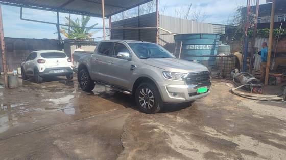 FORD RANGER 3.2 XLT 4X4 CD 20V DIESEL 4P AUTOMÁTICO