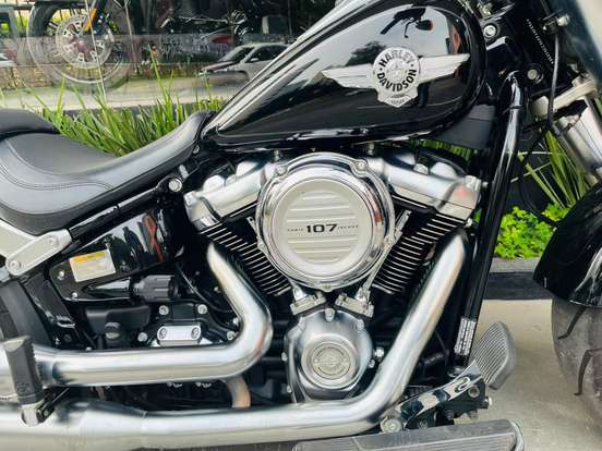 HARLEY-DAVIDSON-SOFTAIL FAT BOY-2018