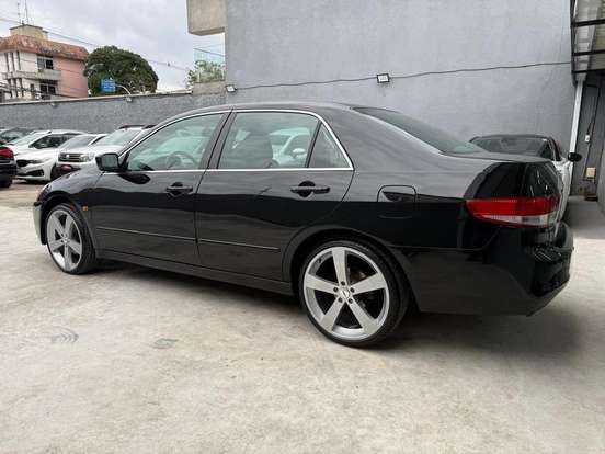 HONDA-ACCORD-2005