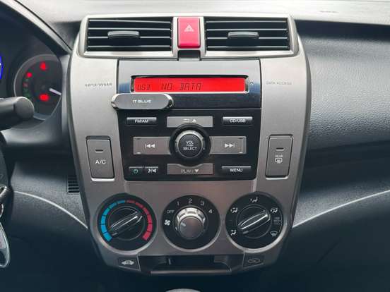 HONDA-CITY-1.5 LX 16V FLEX 4P AUTOMÁTICO HONDA-CITY-2012